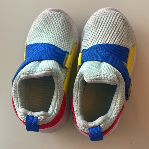 Colorful toddler Sneakers size 6 - Picture 3 of 4